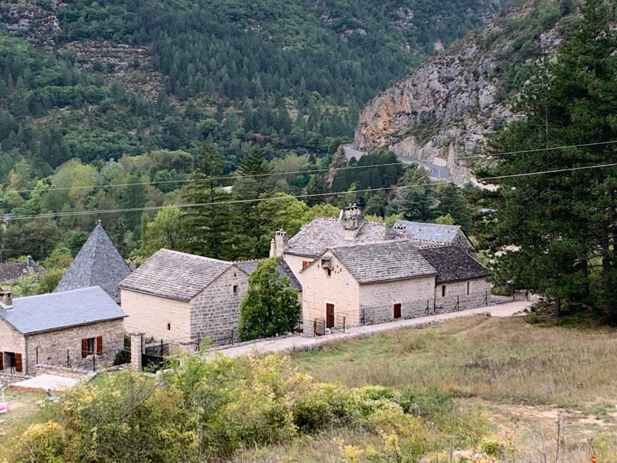 La Voutee 5 Epis Avec Bain Finlandais Prive Au Manoir Du Charme Gorges Du Tarn Bed and Breakfast Quezac  Εξωτερικό φωτογραφία